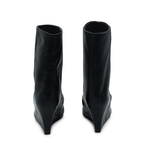 Cocoon Minimal Black Soft Nappa Leather Low Tubular Boots