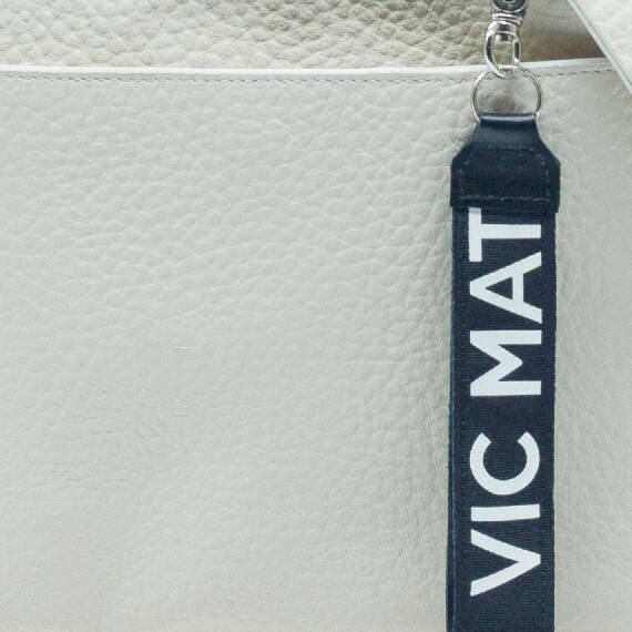 Katy<br />Cream pocket bag