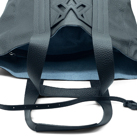Janis<br />Black maxi reverse double shopper