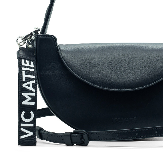 Maya<br />Black Half Moon